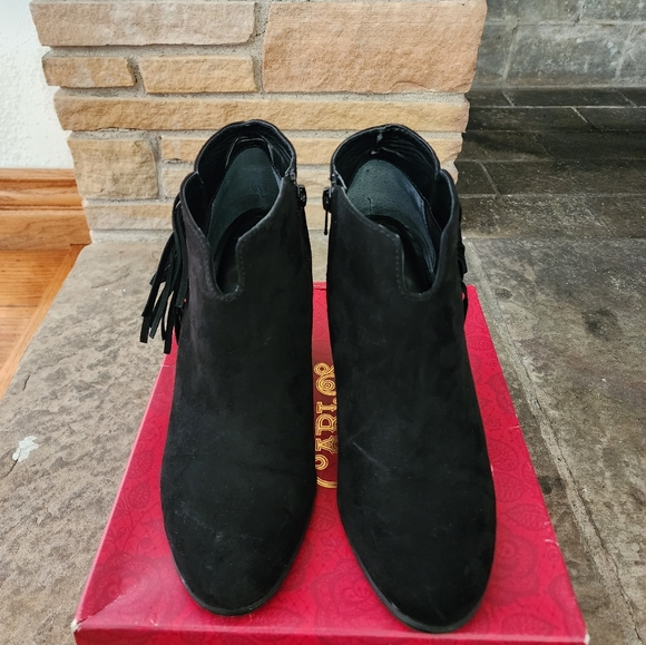 Black Carlos Santana Booties - Picture 3 of 6